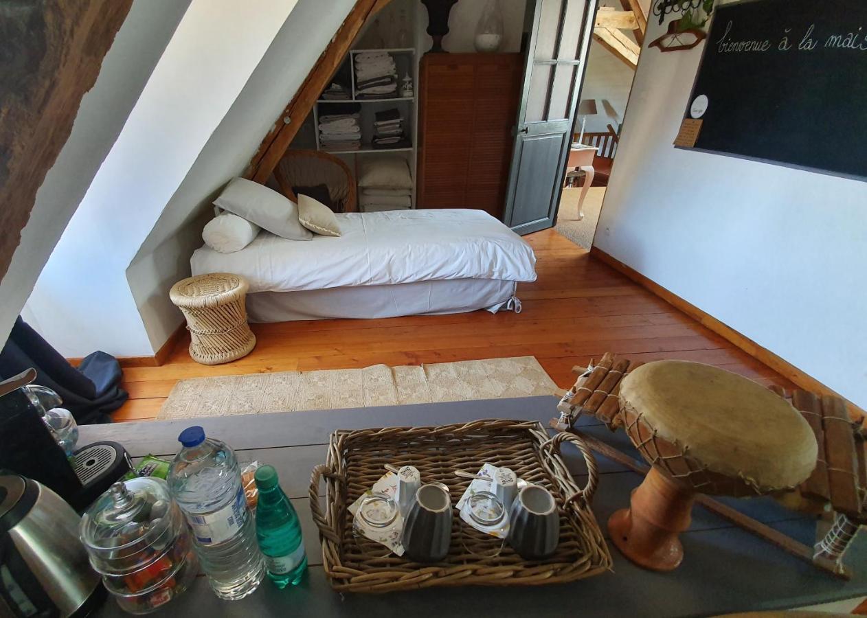 Chambre d'hôtes à la campagne Nevers Challuy Esterno foto